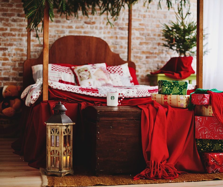 Sypialnia w świątecznym wydaniu: otulający klimat pełen ciepła i nastrojowych detali!